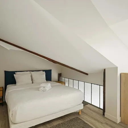 Authentic - 1br 6p - Centre De Parigi