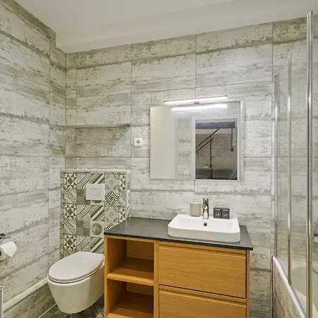 Authentic - 1br 6p - Centre De Appartamento