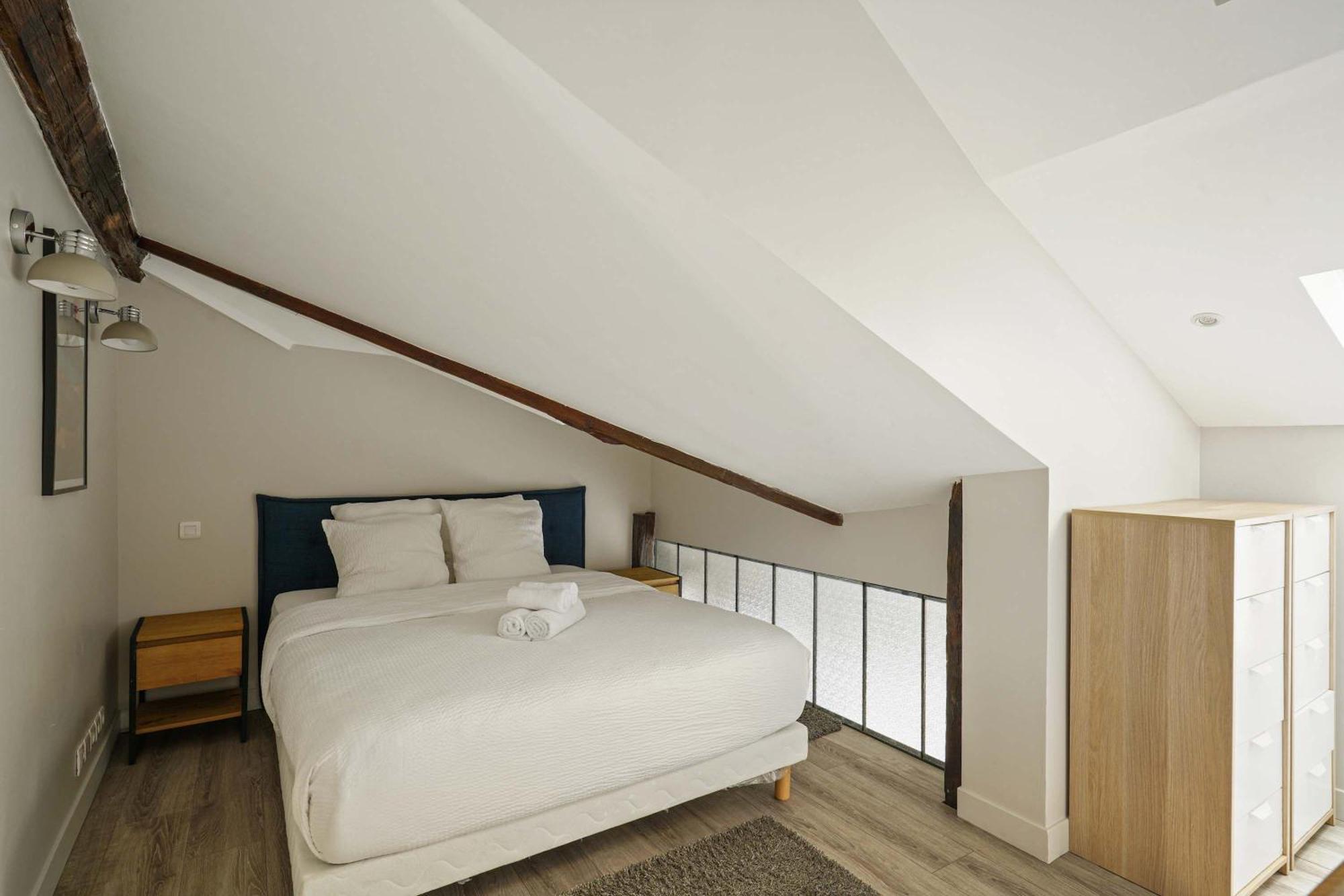 Authentic - 1br 6p - Centre De Parigi
